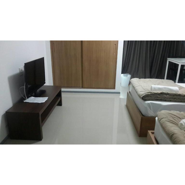 Promsook Apartment Chonburi Quarto foto