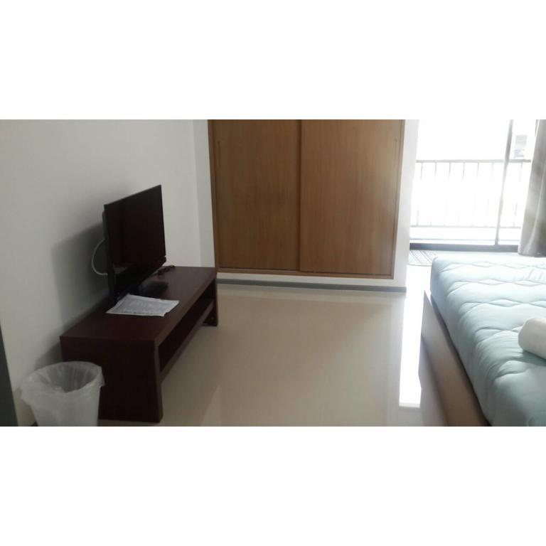 Promsook Apartment Chonburi Quarto foto