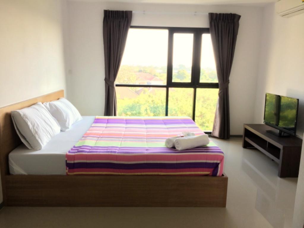 Promsook Apartment Chonburi Quarto foto